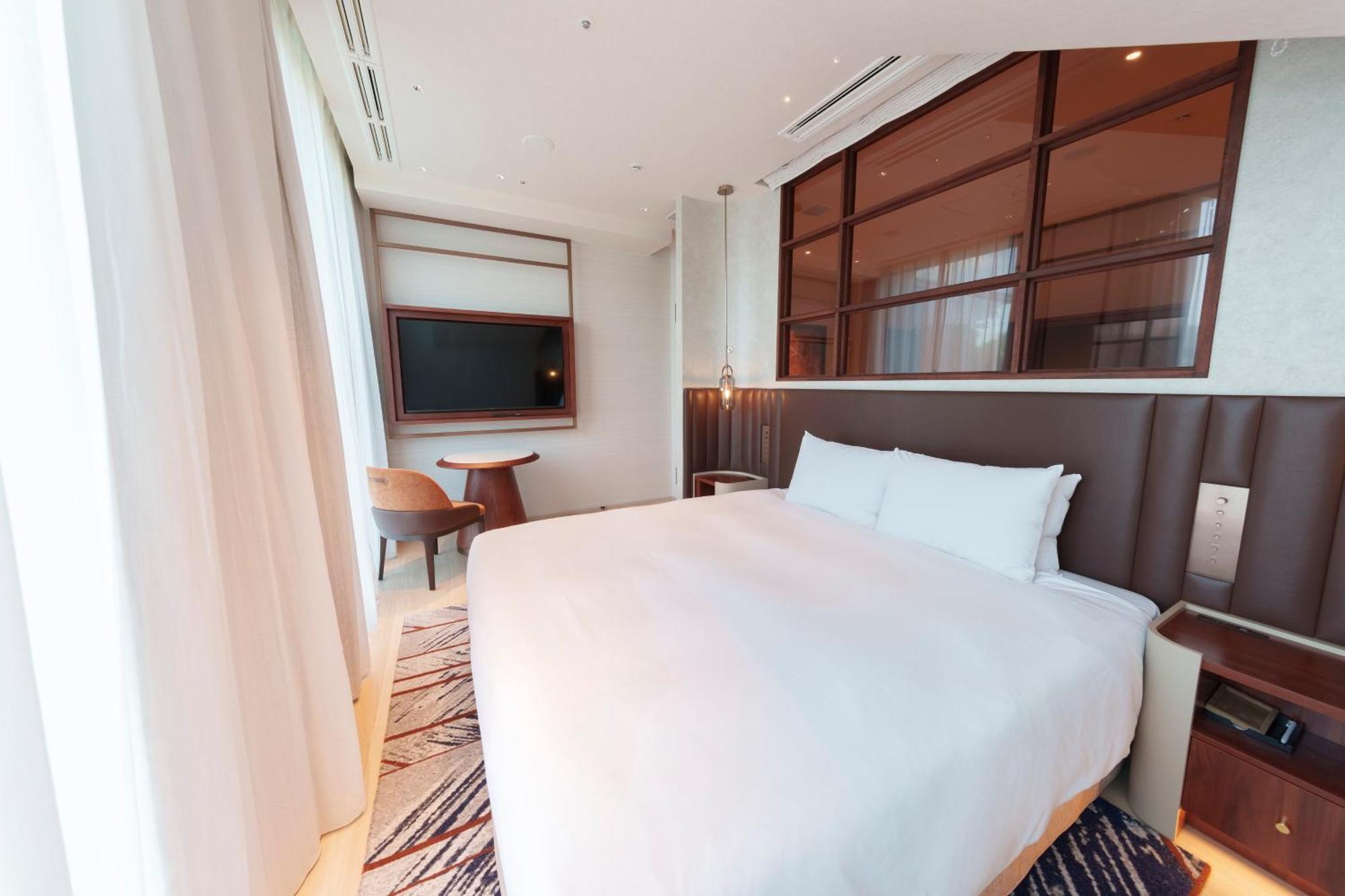 Hotel Springs Makuhari Premier Chiba Bagian luar foto