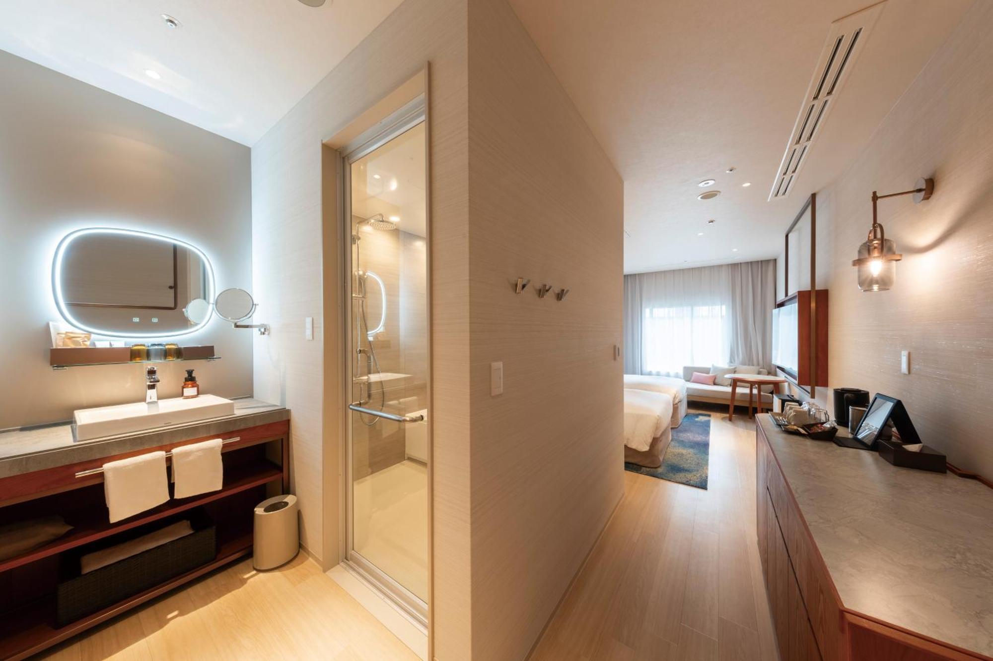 Hotel Springs Makuhari Premier Chiba Bagian luar foto