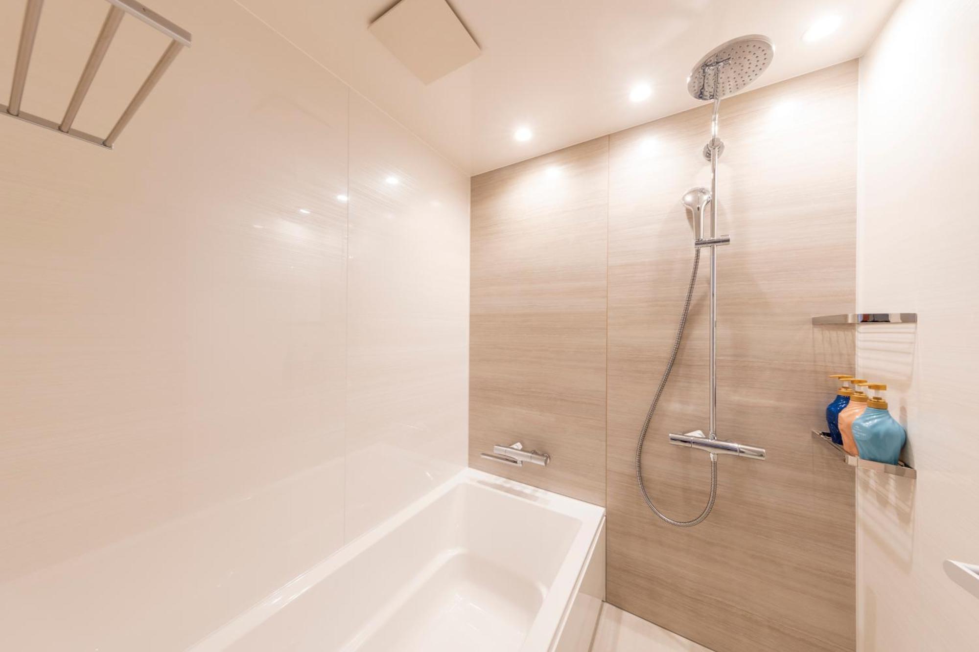 Hotel Springs Makuhari Premier Chiba Bagian luar foto